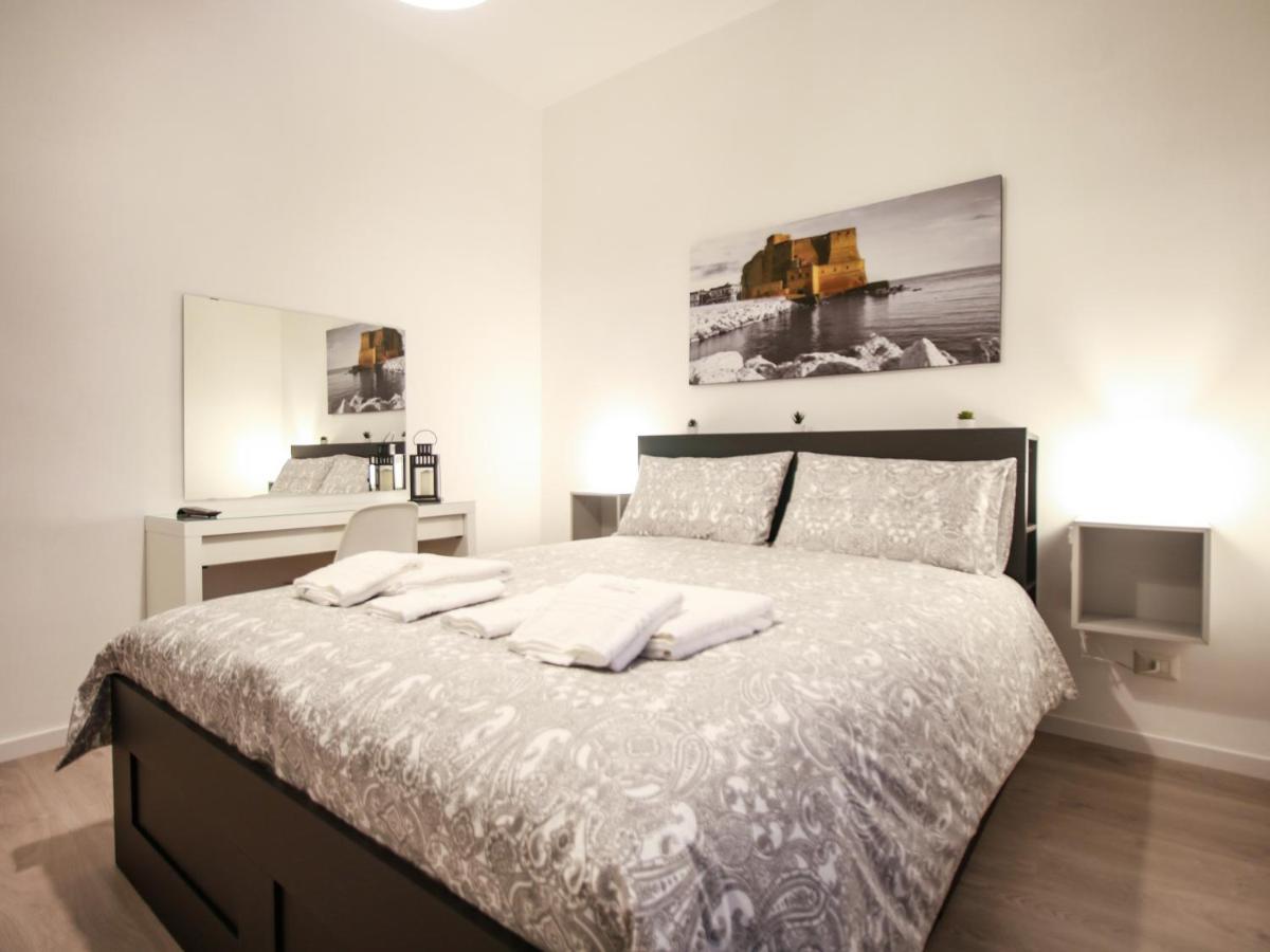 Chilometrozero Luxury Apartment Napoli Dış mekan fotoğraf